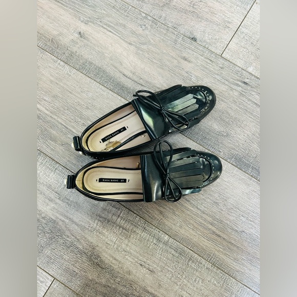 Zara Patent Bow Loafer - Picture 2 of 5